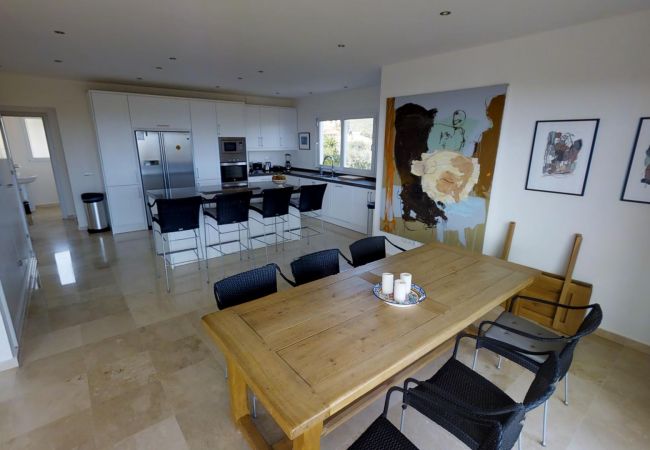 Villa à Marbella - Spacious villa with great outdoor area