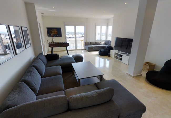 Villa à Marbella - Spacious villa with great outdoor area