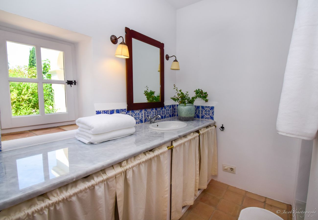 Villa à Marbella - A Real Oasis in  Colonial style