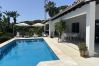 Villa à Marbella - Spacious Family Villa with Pool & Sunny Garden