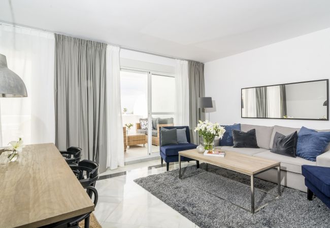 Appartement à Nueva andalucia - ELD1-Stunning 2 Bedroom Penthouse in Puerto Banus