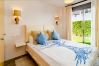Chambre à coucher de 2 chambres à coucher Appartement de vacances avec piscine et terrasse à Estepona