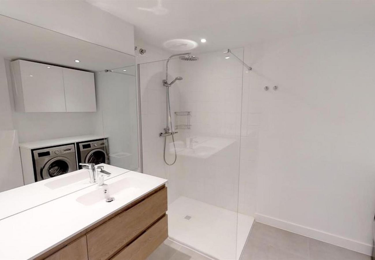 Appartement à San Pedro de Alcántara - Modern Gated Apartment near Beach & Puerto Banus