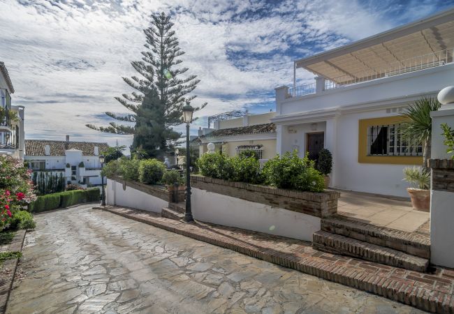 Appartement à Nueva andalucia - AP116 - Casa Aloha I by Roomservices