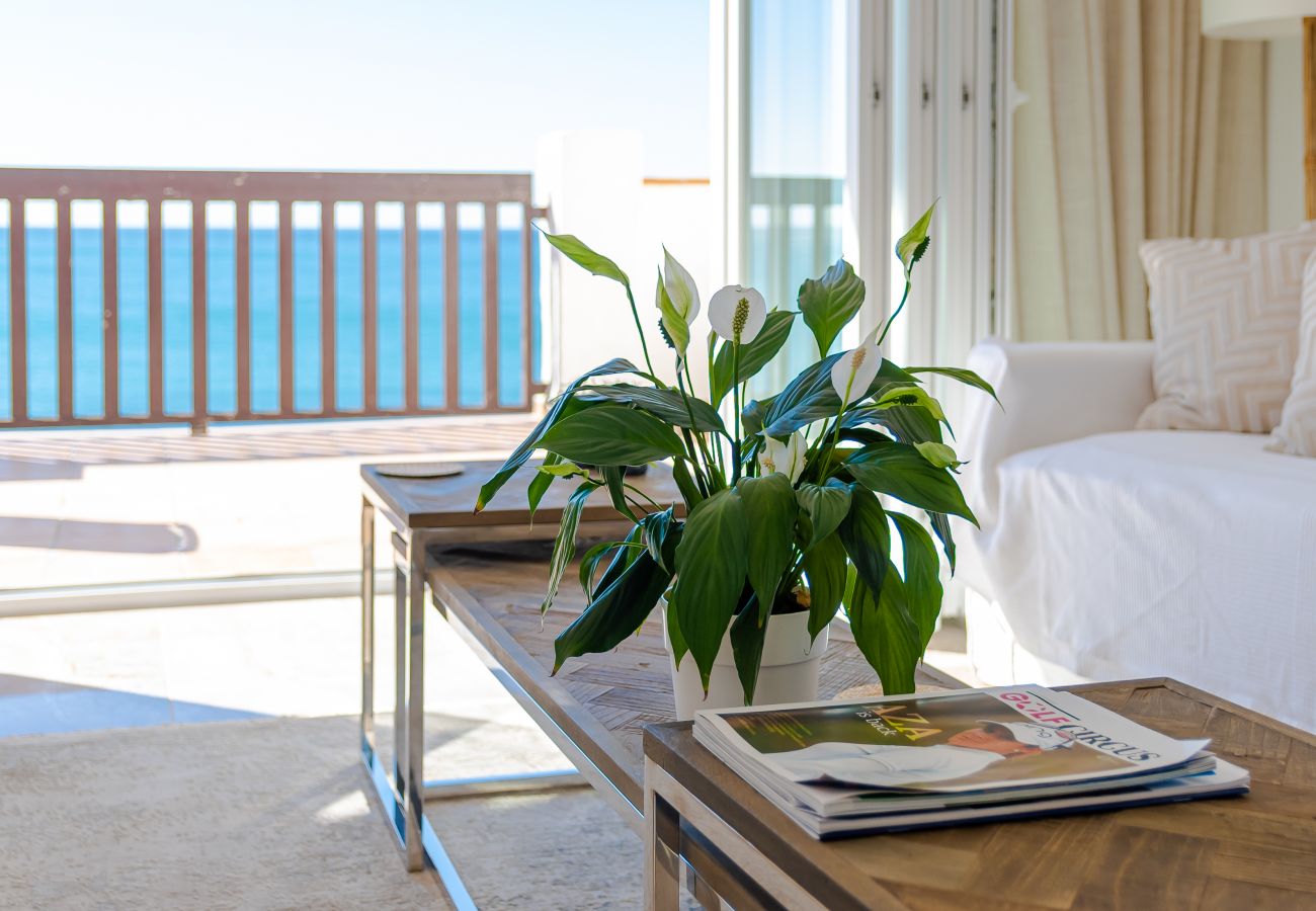 Appartement à Marbella - Heavenly Views From Frontline Penthouse