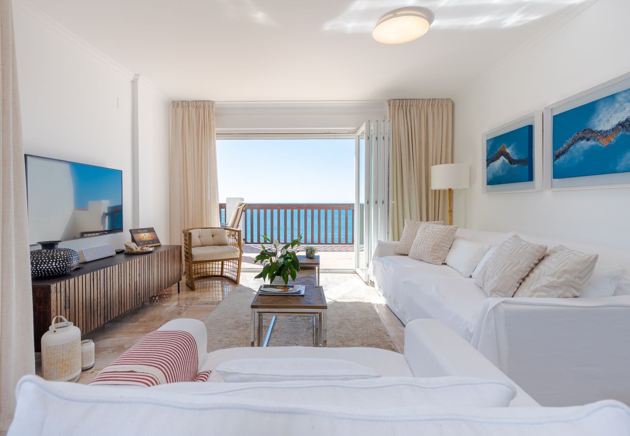 Appartement à Marbella - Heavenly Views From Frontline Penthouse