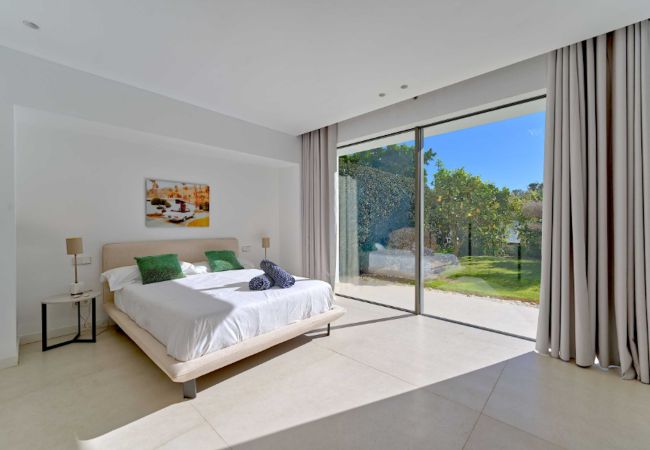 Villa à Marbella - Contemporary & Very Spacious Villa Puerto Banus