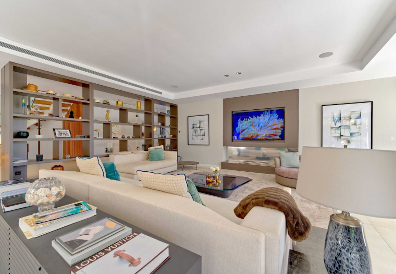 Villa à Marbella - Contemporary & Very Spacious Villa Puerto Banus