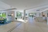 Villa à Marbella - Contemporary & Very Spacious Villa Puerto Banus