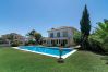 Villa à San Pedro de Alcántara - CLN- Spacious 6 bedroom villa 100 m to beach