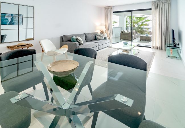 Appartement à Estepona - LAE9.1I- Apotel Estepona Hills by roomservices
