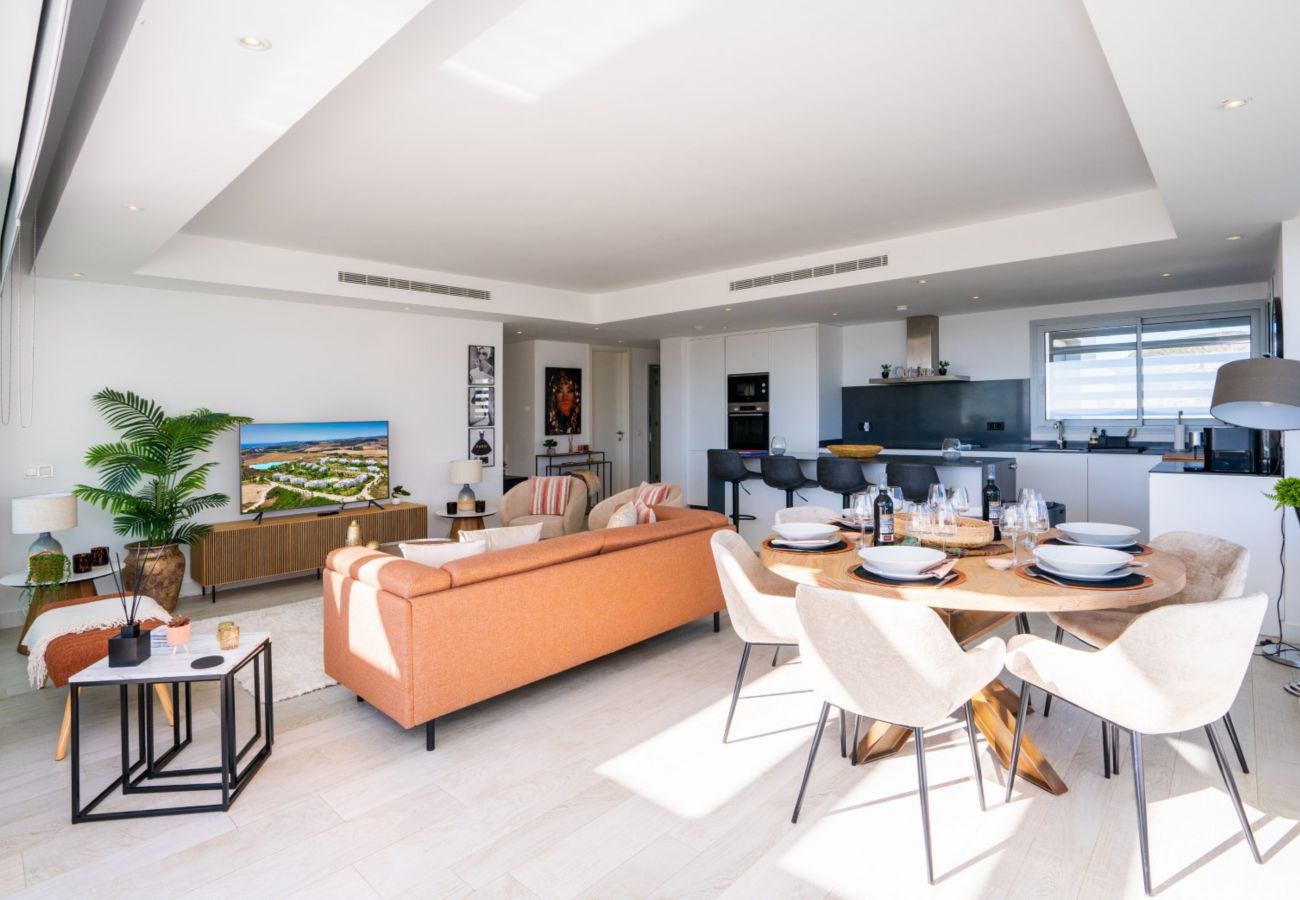 Appartement à Casares - Stylish 3-Bed Apartment | Alcazaba Lagoon (1214)