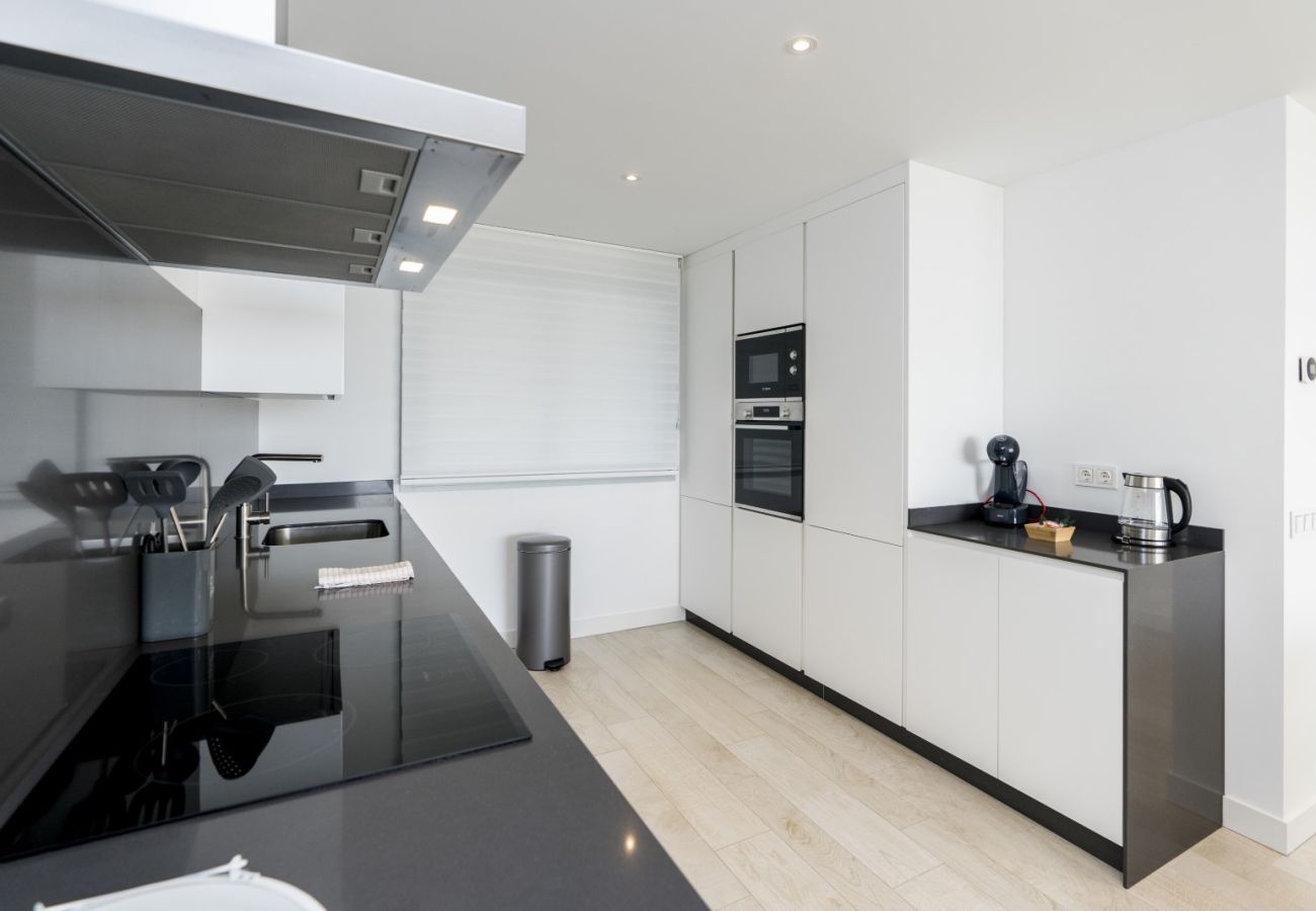 Appartement à Casares - Elegant 2-Bed Apartment | Alcazaba Lagoon (1604)
