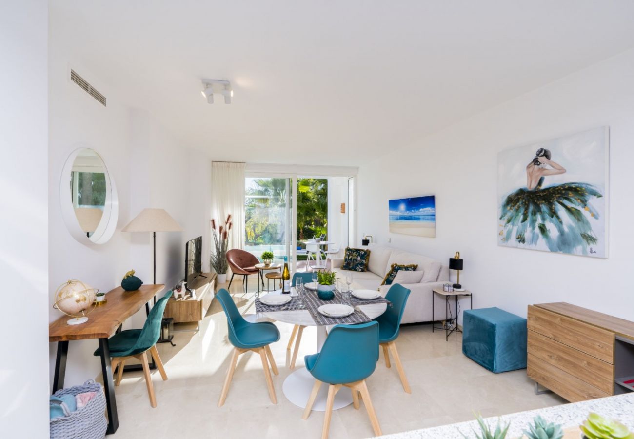 Appartement à Casares - Stylish 2-Bed Apartment | Alcazaba Lagoon (303)