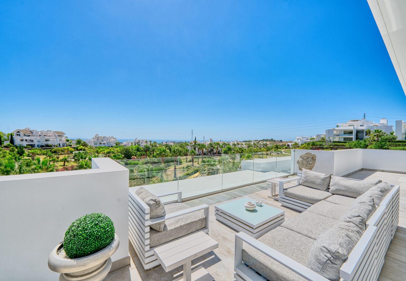 Appartement à Estepona - 2288 Luxury Penthouse with Private Rooftop Pool
