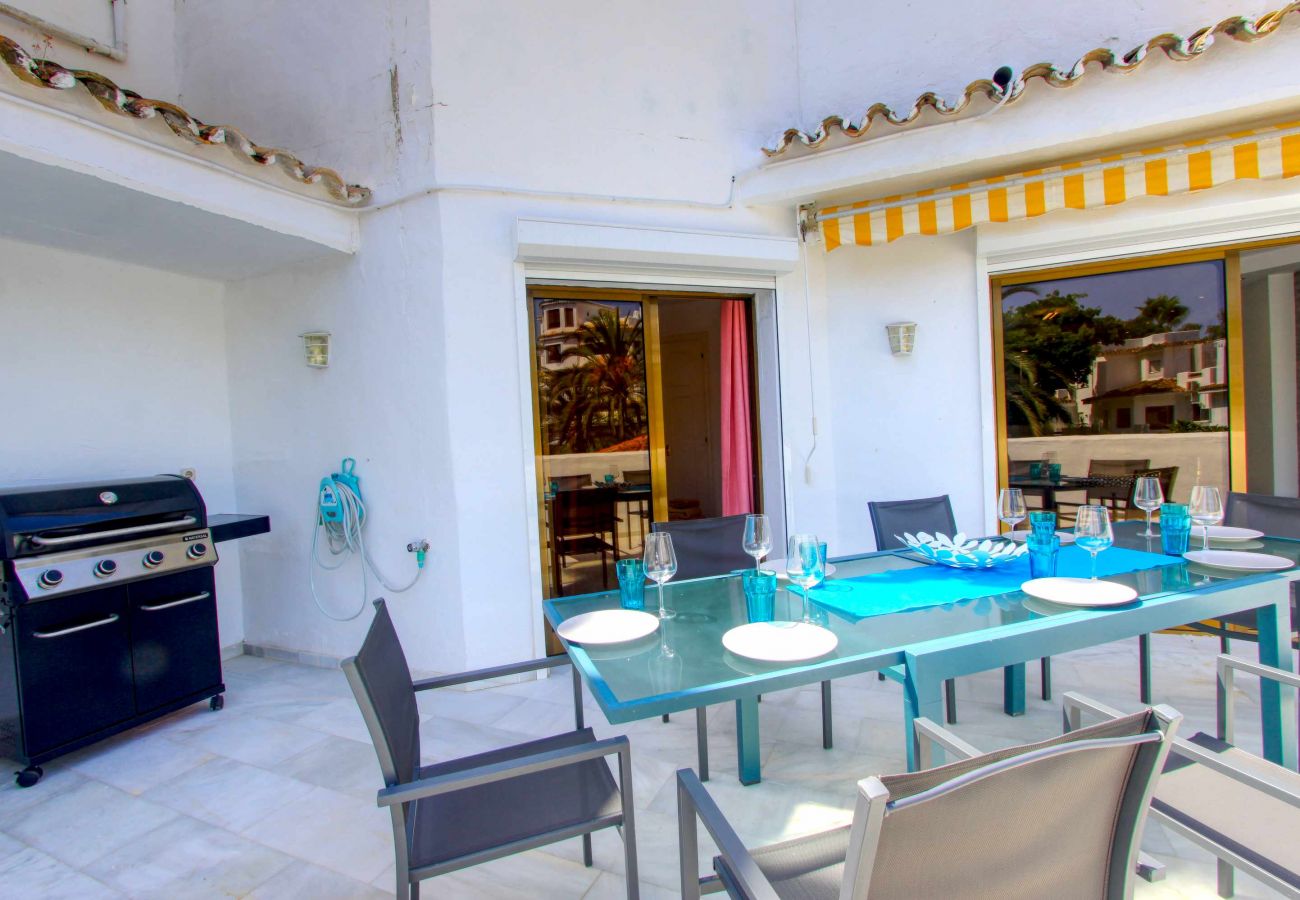 Appartement à Marbella - 1093 Beachfront Luxury at Golden Beach
