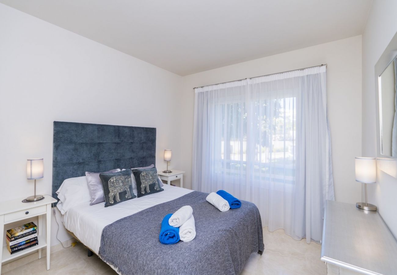 Appartement à Casares - Modern 2-Bedroom Apartment - Alcazaba Lagoon (411)