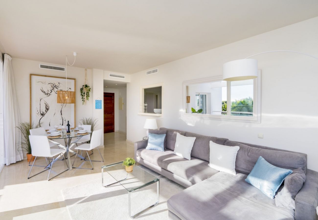 Appartement à Casares - Modern 2-Bedroom Apartment - Alcazaba Lagoon (411)