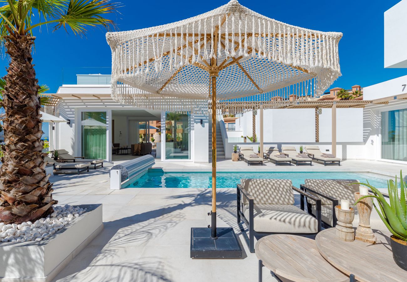 Villa à Mijas Costa - Unique & Luxurious Villa with Heated Pool!