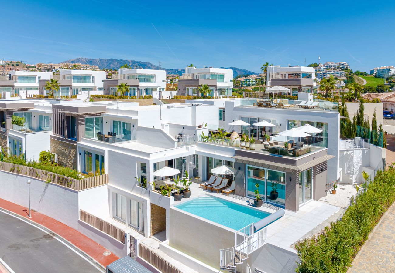 Villa à Mijas Costa - Unique & Luxurious Villa with Heated Pool!