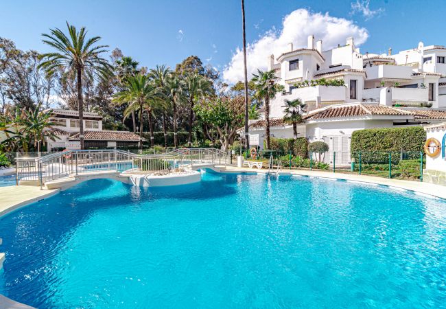 Appartement à Marbella - GC - Spacious flat in Golden beach Marbella