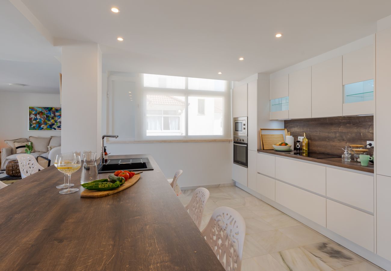Appartement à Marbella - Penthouse in City Centre Marbella with Jacuzzi*