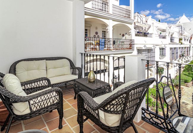 Maison mitoyenne à Nueva andalucia - AP103- Aloha Pueblo Marbella by Roomservices