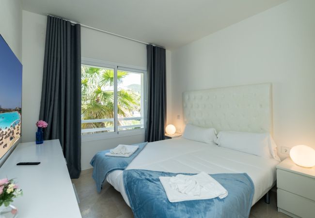 Appartement à Casares - AL-114 ESTEPONA - APARTMENT - ALCAZABA LAGOON 2 BD