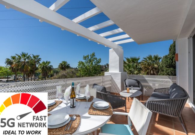 Appartement à Casares - AL-114 ESTEPONA - APARTMENT - ALCAZABA LAGOON 2 BD