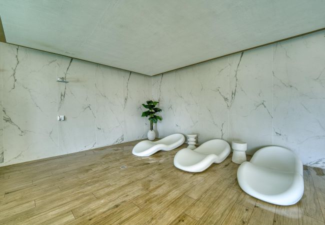 Appartement à Estepona - 3020 Luxury Duplex with Stunning Africa & Gibralta