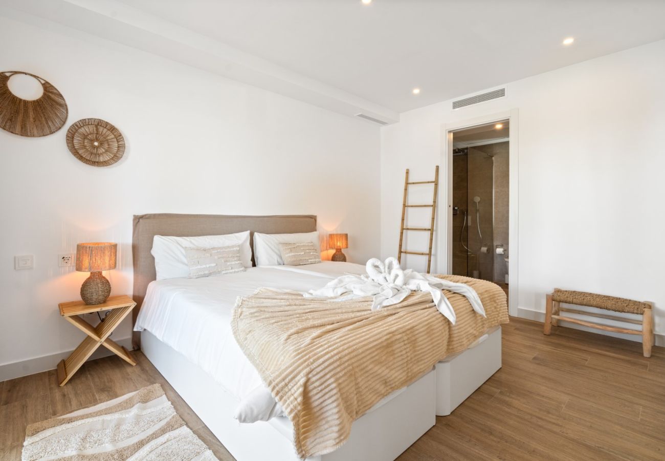 Appartement à Casares - Stylish 4 Pers. Apt. ALCAZABA LAGOON (2005/06)