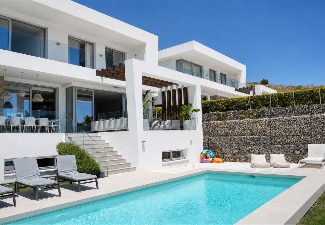 Villa à Marbella - 3303 Villa Riva (r3930610)