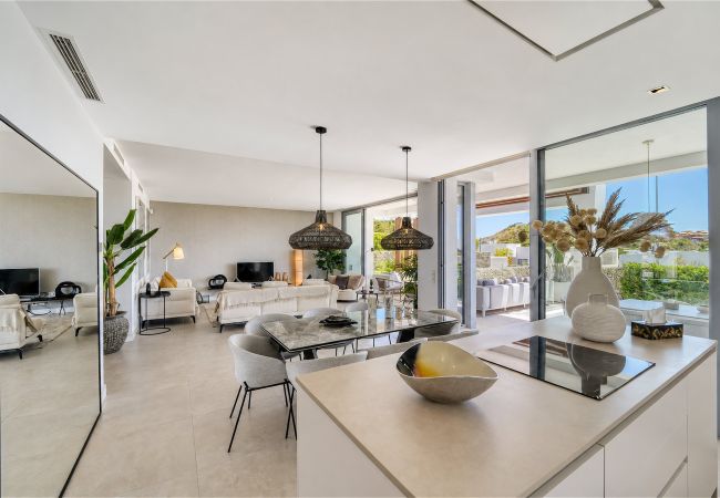 Villa à Marbella - 3303 Villa Riva (r3930610)