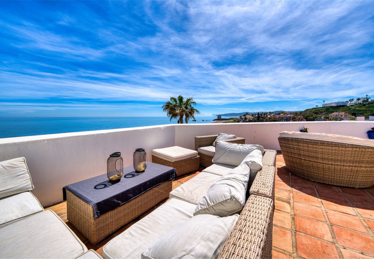 Appartement à Estepona - 3180 Duplex Penthouse with Panoramic Sea Views