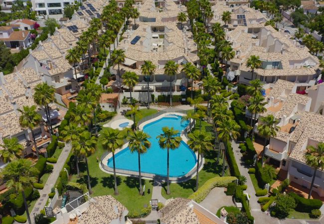 Maison mitoyenne à Marbella - 3150 Seaside Home with Stunning Sea Views