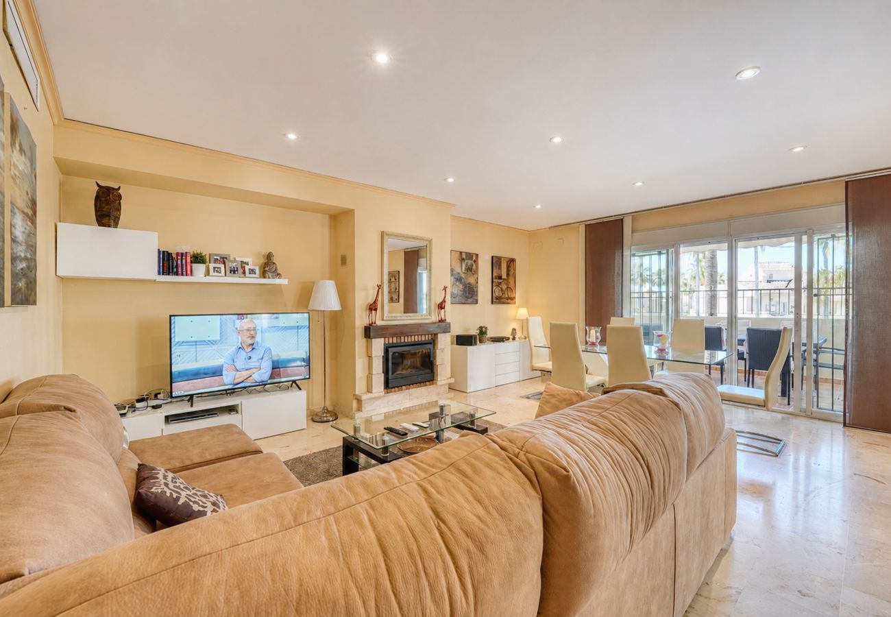 Maison mitoyenne à Marbella - 3150 Seaside Home with Stunning Sea Views