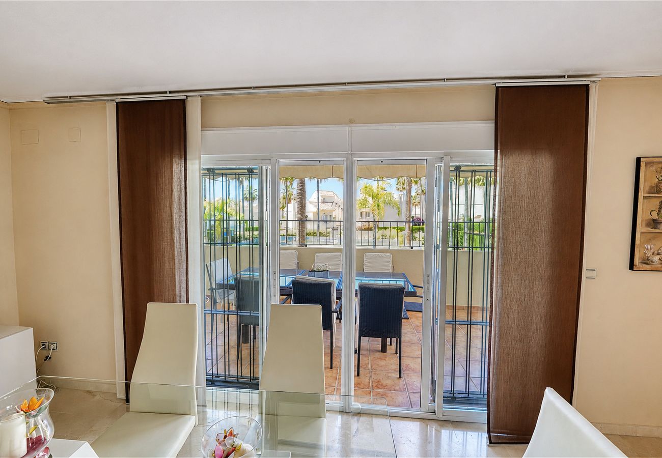 Maison mitoyenne à Marbella - 3150 Seaside Home with Stunning Sea Views