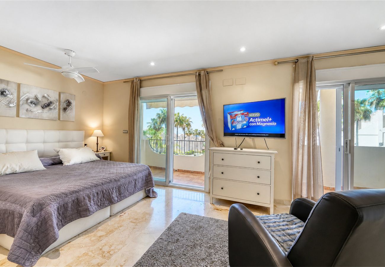 Maison mitoyenne à Marbella - 3150 Seaside Home with Stunning Sea Views