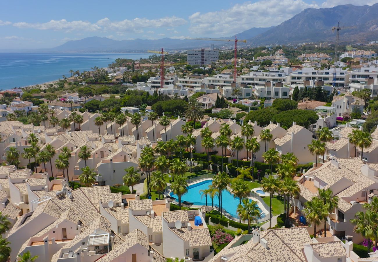 Maison mitoyenne à Marbella - 3150 Seaside Home with Stunning Sea Views