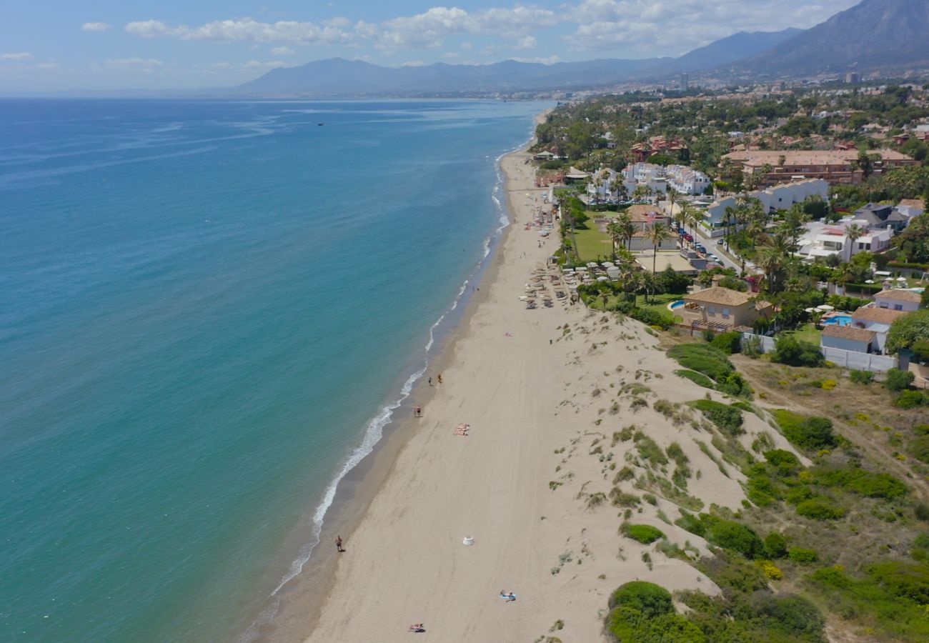 Maison mitoyenne à Marbella - 3150 Seaside Home with Stunning Sea Views