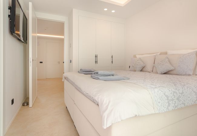 Villa in Marbella - Absolute high end villa with pool & Jacuzzi*