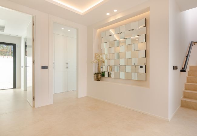 Villa in Marbella - Absolute high end villa with pool & Jacuzzi*