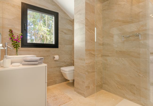 Villa in Marbella - Absolute high end villa with pool & Jacuzzi*