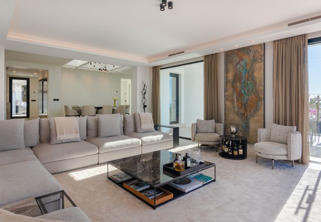 Villa in Marbella - Absolute high end villa with pool & Jacuzzi*