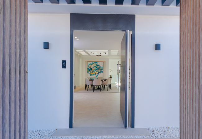 Villa in Marbella - Absolute high end villa with pool & Jacuzzi*