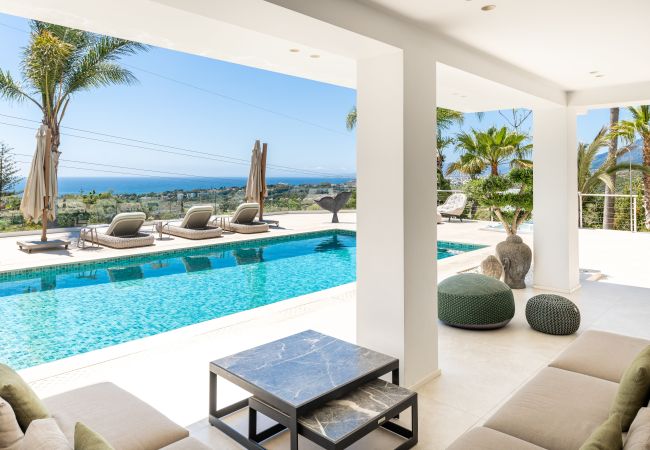 Villa in Marbella - Absolute high end villa with pool & Jacuzzi*