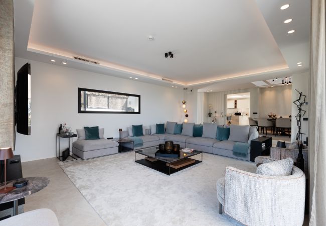 Villa in Marbella - Absolute high end villa with pool & Jacuzzi*