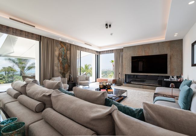 Villa in Marbella - Absolute high end villa with pool & Jacuzzi*