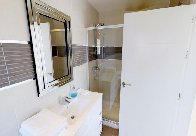 Villa in Marbella - Villa near Beach with Pool & Panoramic Views