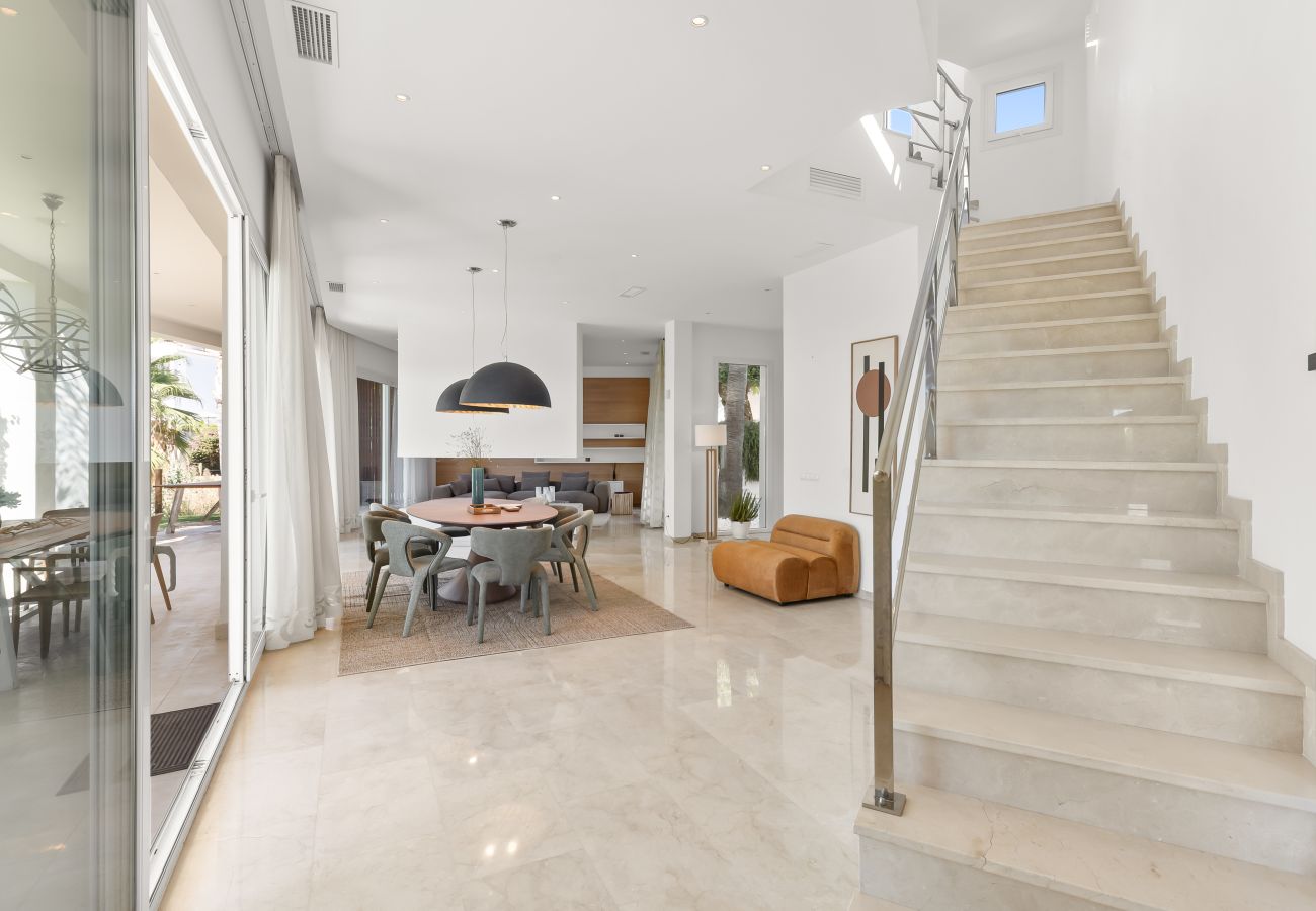 Villa in Marbella - BREATHTAKING VIEWS FROM VILLA NEAR BEACH - HEATED 